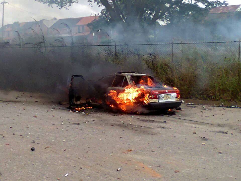 Enfrentamiento entre taxistas y mototaxistas en Matías Romero